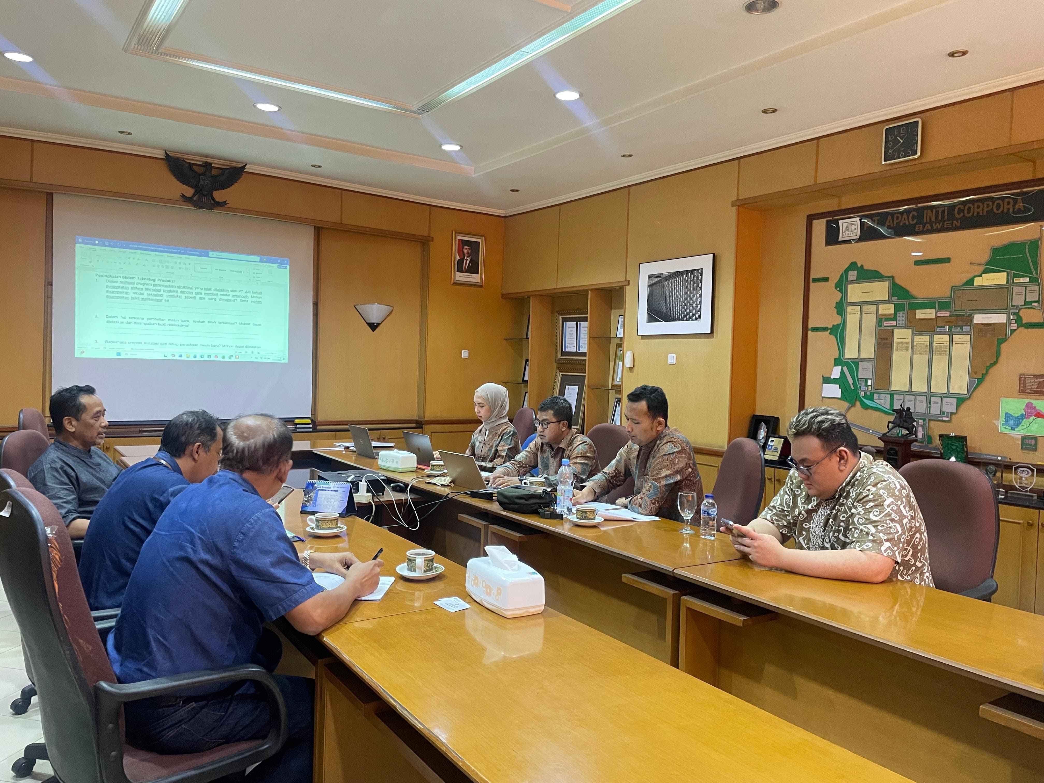 Monitoring dan Evaluasi Barang Benang Stapel